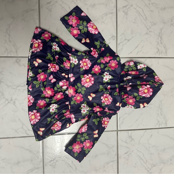 Little me warm rain coat for 12 months - Picture 2 of 6